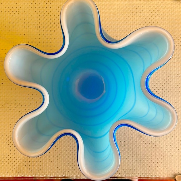 VINTAGE Hand Blown Handkerchief Striped Blue Vase - Picture 3 of 4